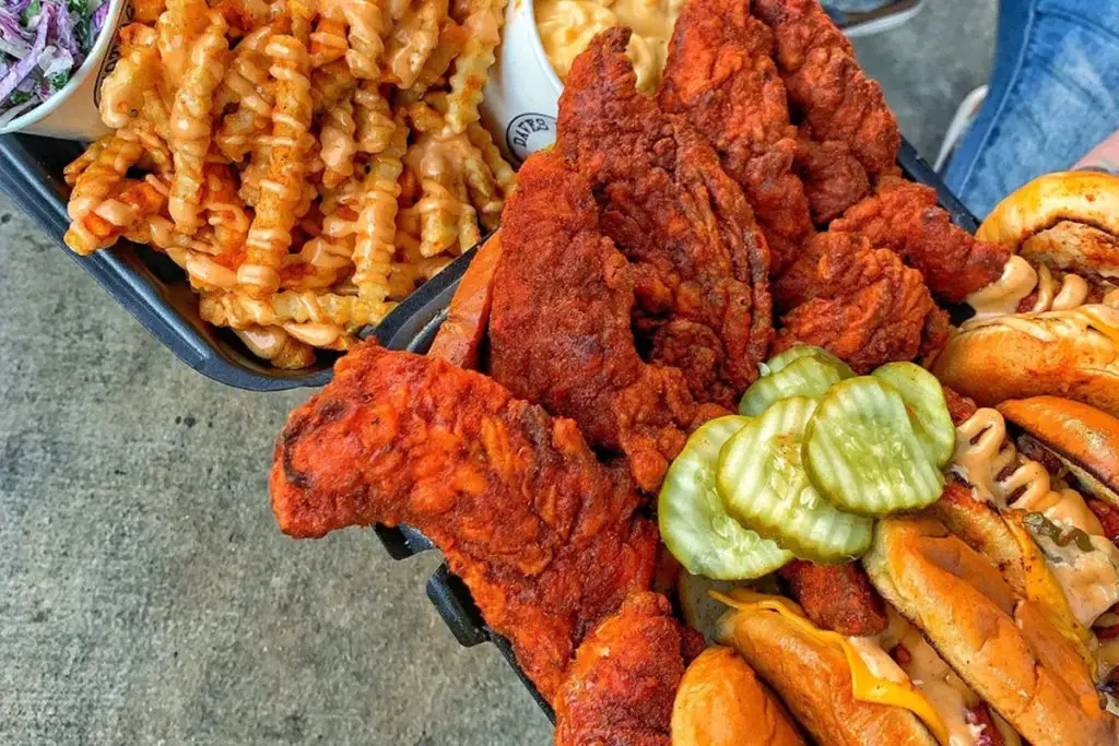 Drake-Backed Dave’s Hot Chicken Sizzles Late Into the Night at its Newest Location